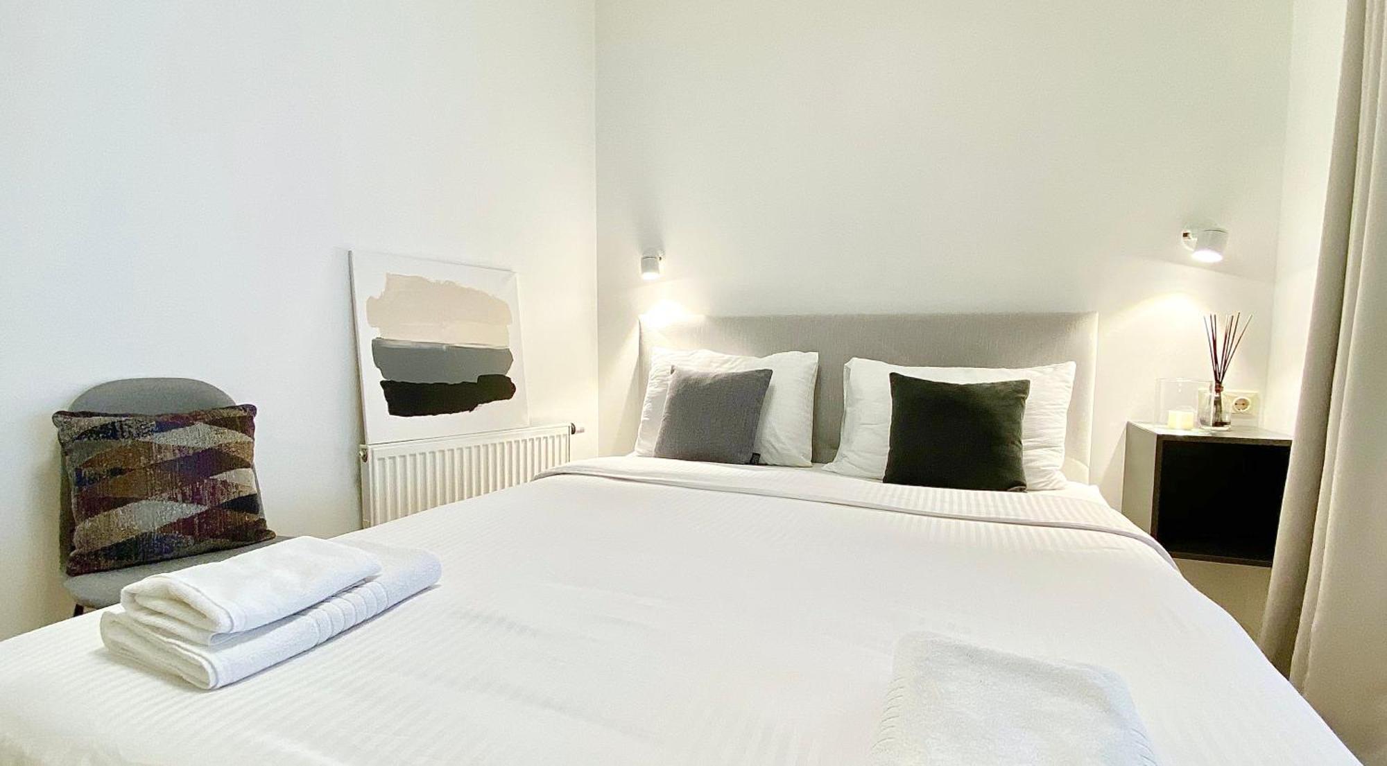 & - Town Hall Appartement *
