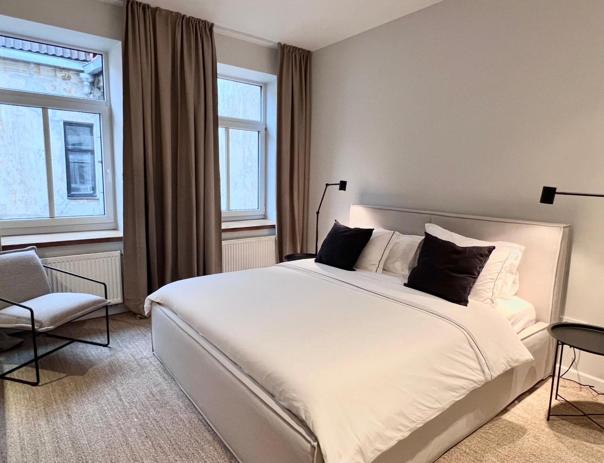& - Town Hall Appartement *